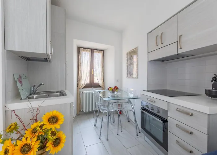 Francisca, Domaso, Domaso